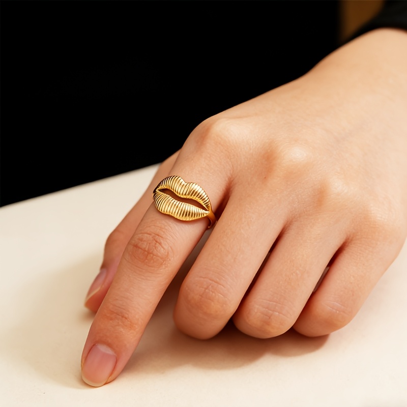 Unique Fashion Stainless Steel Small Lips Women's Ring